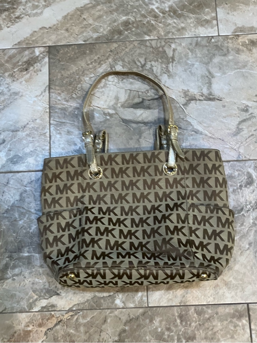 Michael Kors Jet Set Canvas Signature Tote Bag